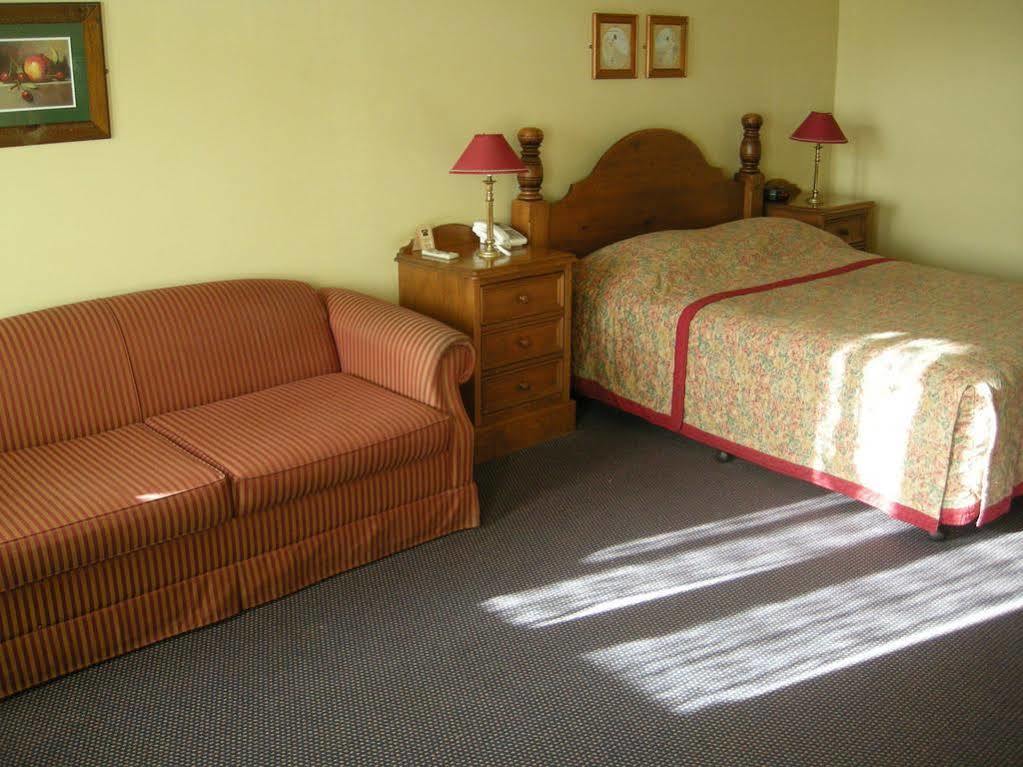 The Terrace At The Settlement Motel Cranbourne