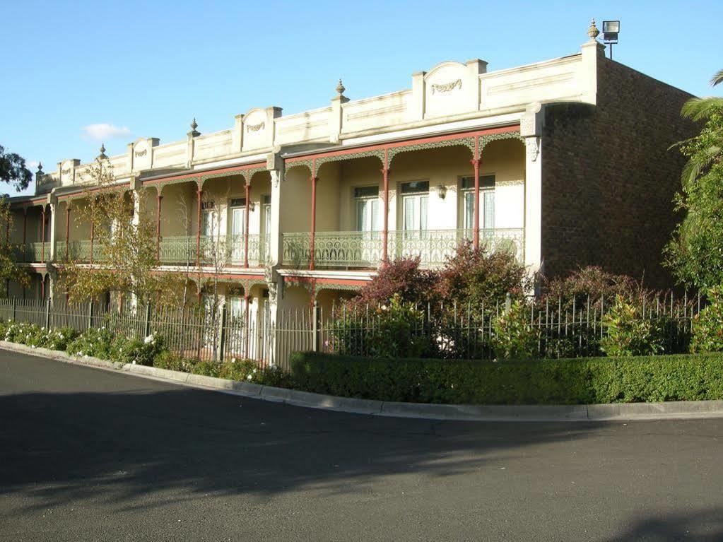 The Terrace At The Settlement 4*